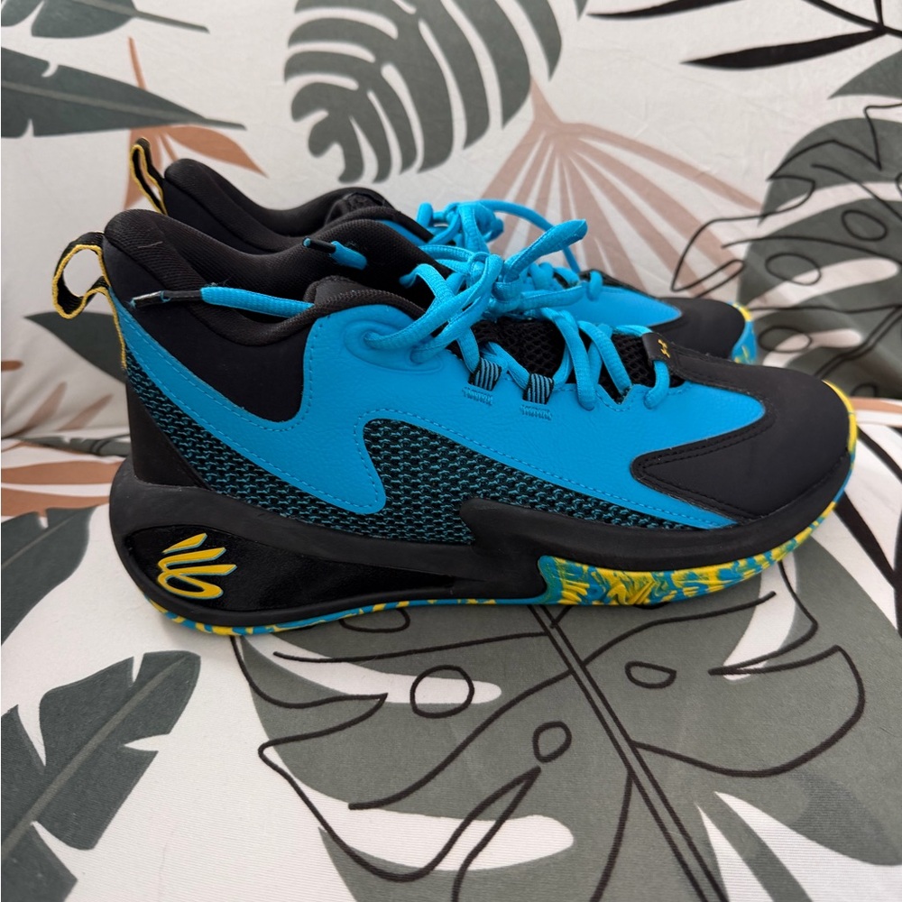 Under Armour Black and Blue Sneakers